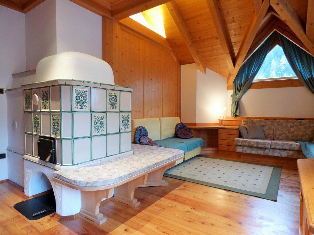 Hellweger Apartment *